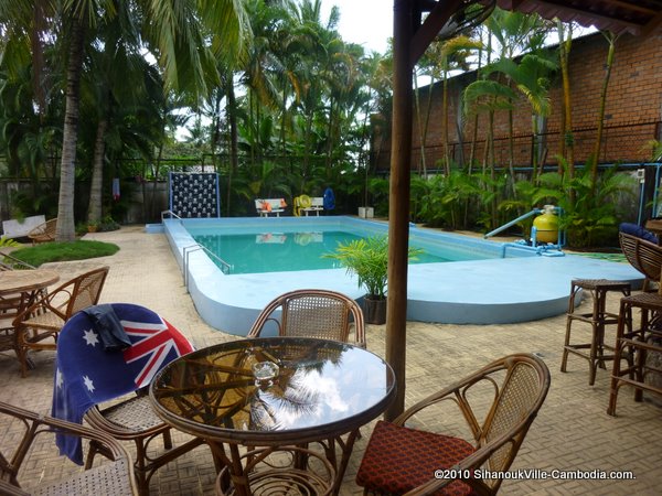 the villa pool and bar in sihanoukville, cambodia